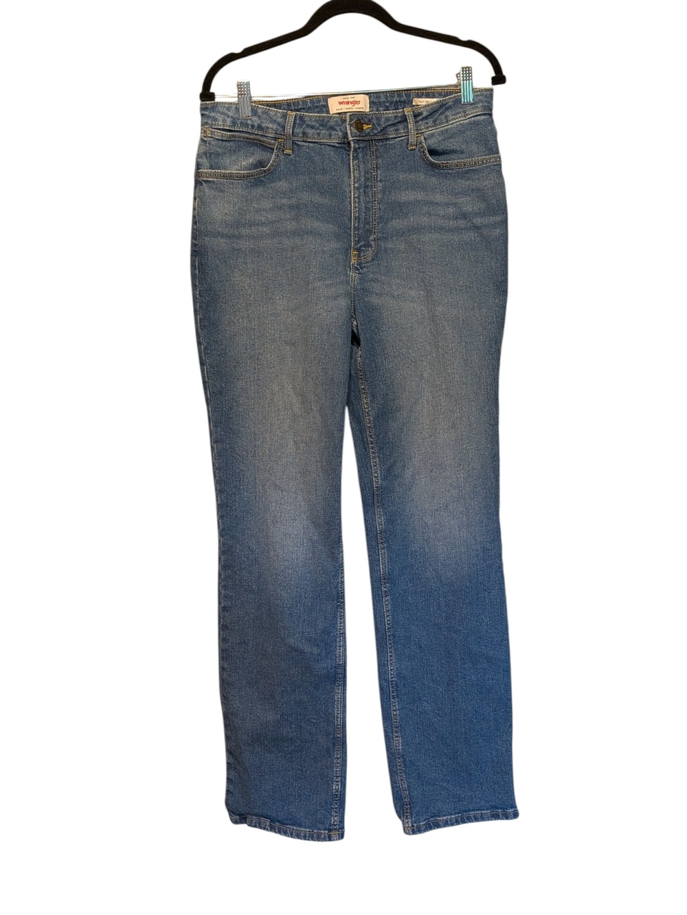Wrangler Women's Straight Leg Jeans in Medium Blue Wash